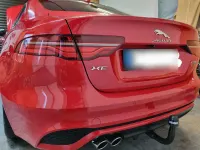 Gebraucht Jaguar XE R-Dynamic 179 PS (131 kW) 2019 Rot Limousine