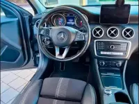 Gebraucht Mercedes A180 109 PS (80 kW) 2017 Grau Kleinwagen