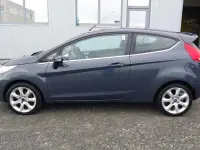 Gebraucht Ford Fiesta Titanium 82 PS (60 kW) 2012 Midnight skygrau metallic Kleinwagen