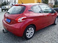 Gebraucht Peugeot 208 Active 82 PS (60 kW) 2014 Rot Kleinwagen