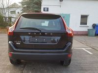 Gebraucht Volvo XC60 Momentum 222 PS (163 kW) 2012 Schwarz metallic SUV