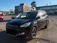 Usado Ford Kuga SYNC Edition 179 HP (131 kW) 2016 Preto SUV
