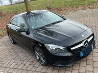 Gebraucht Mercedes CLA200 154 PS (113 kW) 2015 Schwarz Limousine