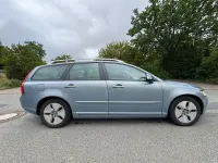 Gebraucht Volvo V50 Kinetic 114 PS (83 kW) 2011 Blau Kombi