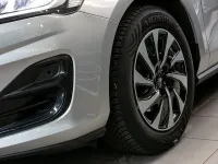 Używany Ford Focus Titanium 125 KM (91 kW) 2024 Srebrny Sedan/Limuzyna