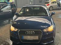 Gebraucht Audi A1 Ambition 121 PS (88 kW) 2011 Blau Kleinwagen