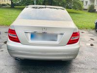 Gebraucht Mercedes C220 170 PS (125 kW) 2012 Gold Limousine