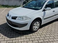 Gebraucht Renault Mégane 111 PS (81 kW) 2009 Weiß Limousine