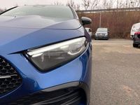 Gebraucht Mercedes A200 AMG 163 PS (119 kW) 2025 Metalliclack spektralblau Limousine