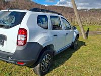 Gebraucht Dacia Duster Essentiel 105 PS (77 kW) 2015 Weiß SUV