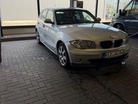 Gebraucht BMW 118 143 PS (105 kW) 2005 Silber Kleinwagen