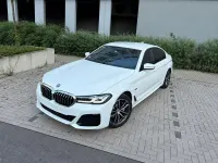 Gebraucht BMW 530e M Sport 292 PS (214 kW) 2023 Alpinweiss iii Limousine