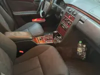 Gebraucht Mercedes E200 Elegance 136 PS (100 kW) 1999 Silber Limousine