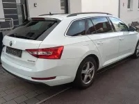 Używany Skoda Superb 150 KM (110 kW) 2017 Biały Kombi