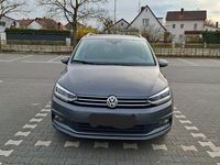 Gebraucht VW Touran Highline 150 PS (110 kW) 2018 Grau Van / Kleinbus