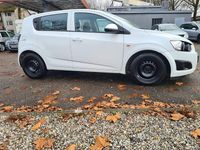 Gebraucht Chevrolet Aveo 101 PS (74 kW) 2012 Weiß Kleinwagen