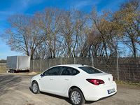 Gebraucht Opel Astra 131 PS (96 kW) 2012 Weiß Limousine