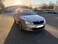 Gebraucht Skoda Octavia Elegance 140 PS (102 kW) 2011 Silber Kombi