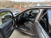 Gebraucht BMW 320 184 PS (135 kW) 2012 Kombi