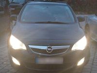 Gebraucht Opel Astra Edition 110 PS (80 kW) 2011 Schwarz Limousine