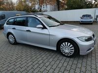 Gebraucht BMW 320 Advantage 163 PS (119 kW) 2006 Silber Kombi