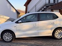Gebraucht VW Polo LOUNGE 75 PS (55 kW) 2015 Weiß Kleinwagen
