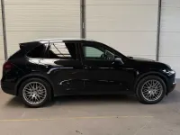 Gebraucht Porsche Cayenne 400 PS (294 kW) 2010 Schwarz SUV