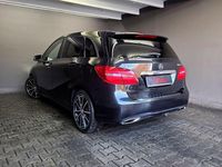 Gebraucht Mercedes B220 184 PS (135 kW) 2016 Schwarz Van / Kleinbus