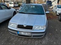 Gebraucht Skoda Octavia 102 PS (75 kW) 2001 Silber Limousine