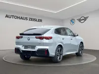 Neu BMW iX2 Performance 230 kW (313 PS) 2025 M brooklyn grau SUV