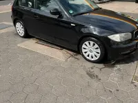 Gebraucht BMW 116 122 PS (89 kW) 2012 Schwarz Kleinwagen