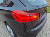 Gebraucht BMW 218 Active Tourer Advantage 140 PS (102 kW) 2020 Schwarz Van / Kleinbus