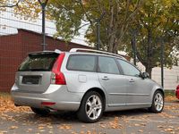 Gebraucht Volvo V50 Summum 179 PS (131 kW) 2007 Silber Kombi