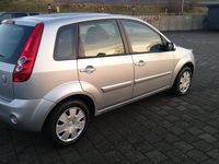 Gebraucht Ford Fiesta Style 80 PS (58 kW) 2008 Silber Limousine