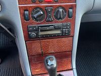 Gebraucht Mercedes 240 170 PS (125 kW) 1998 Silber Limousine