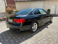 Second-hand BMW 325 218 CP (160 kW) 2010 Negru Coupe