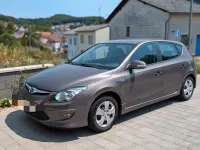 Gebraucht Hyundai i30 Classic 109 PS (80 kW) 2012 Braun Limousine