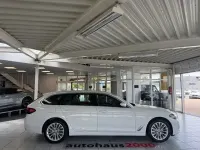 Gebraucht BMW 530 Luxury Line 286 PS (210 kW) 2023 Weiß Kombi