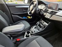 Gebraucht BMW 218 Advantage 150 PS (110 kW) 2019 Grau Kombi