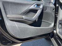 Gebraucht Peugeot 2008 Active 110 PS (80 kW) 2017 Schwarz SUV