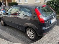 Gebraucht Ford Fiesta 69 PS (50 kW) 2005 Kleinwagen