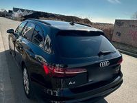 Gebraucht Audi A4 Business 130 PS (95 kW) 2022 Schwarz Kombi