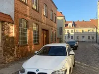 Gebraucht BMW 116 116 PS (85 kW) 2012 Weiß Kleinwagen