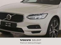 Gebraucht Volvo V90 CC Ultimate 197 PS (144 kW) 2023 Crystal white / metallic Kombi