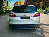 Second-hand Ford Focus Titanium 150 CP (110 kW) 2017 Argintiu Berlinǎ
