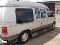 Second-hand Ford Econoline 209 CP (153 kW) 1995 Argintiu Monovolum