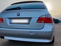 Gebraucht BMW 525 163 PS (119 kW) 2005 Grau Kombi