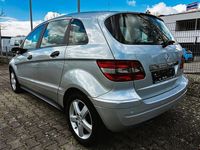 Gebraucht Mercedes B170 116 PS (85 kW) 2008 Silber Van / Kleinbus