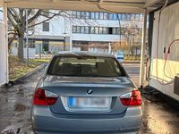 Gebraucht BMW 325 218 PS (160 kW) 2005 Silber Limousine