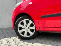 Gebraucht Hyundai i10 69 PS (50 kW) 2013 Rot Kleinwagen